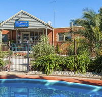 COMFORT INN COACH AND BUSHMANS - Sunshine Coast Guide