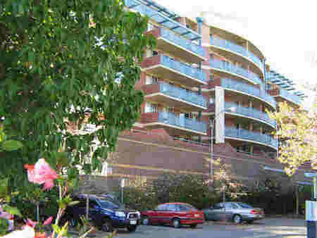 Adelaide Central Apartments - Sunshine Coast Guide 2