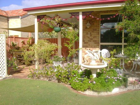 Angels Beach Lodge - Sunshine Coast Guide 1