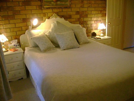 Angels Beach Lodge - Sunshine Coast Guide 3