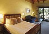 Hermitage Lodge - Sunshine Coast Guide 4