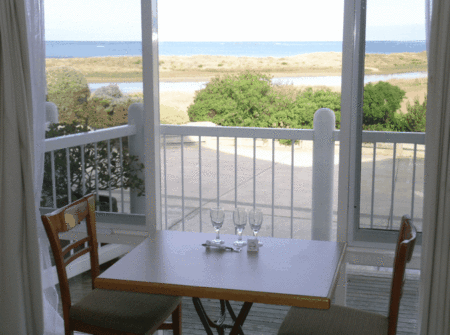 A Great Ocean View Motel - Sunshine Coast Guide 5