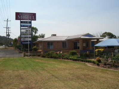 Almond Inn Motel - Sunshine Coast Guide 0