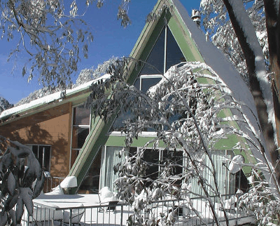 Ripparoo Ski Lodge - Sunshine Coast Guide
