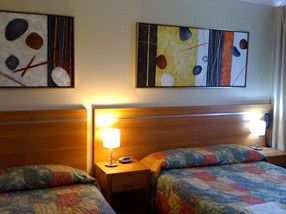 3 Sisters Motel - Sunshine Coast Guide 1