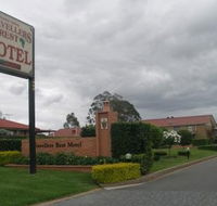 Travellers Rest And The Courtyard Restaurant - Sunshine Coast Guide