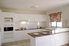 Pacific Place Apartments - Sunshine Coast Guide 4