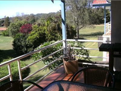 Absolute Beachfront Opal Cove Resort - Sunshine Coast Guide 5