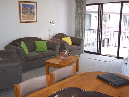 Peninsular Apartments - Sunshine Coast Guide 2