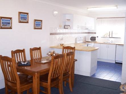 Peninsular Apartments - Sunshine Coast Guide 4