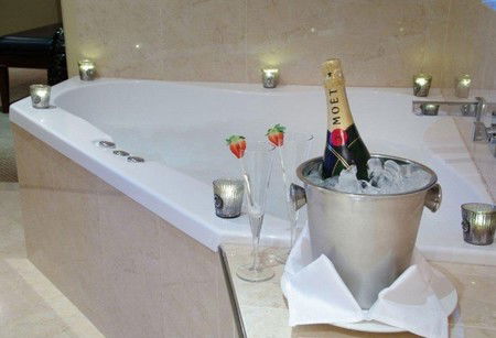 Quality Hotel Powerhouse - Sunshine Coast Guide 4