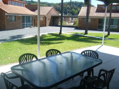 Arosa Motel - Sunshine Coast Guide 1