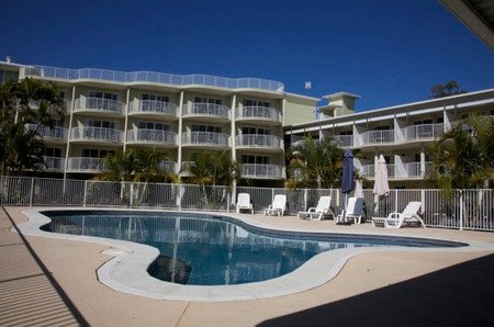 Cabarita Lake Apartments - Sunshine Coast Guide 0