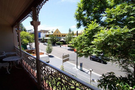 Alishan International Guesthouse - Sunshine Coast Guide 1