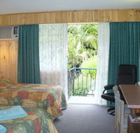 Coachman Motel - Sunshine Coast Guide