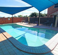 Cotswold Motor Inn - Sunshine Coast Guide