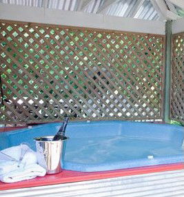Cayambe View Bed & Breakfast - Sunshine Coast Guide 3