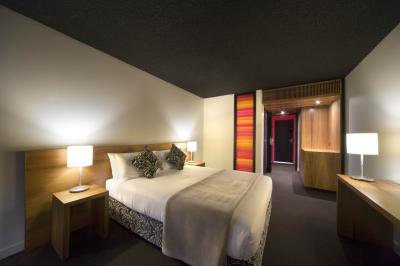 Jasper Hotel - Sunshine Coast Guide 2
