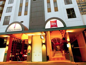 Hotel Ibis Melbourne - Sunshine Coast Guide 0