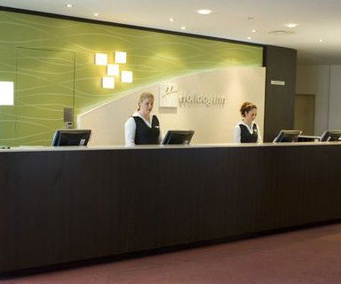 Holiday Inn Melbourne Airport - Sunshine Coast Guide 2