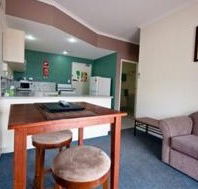 The Swagmans Rest Motel - Sunshine Coast Guide