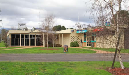 Rubicon Hotel Motel - Sunshine Coast Guide 0
