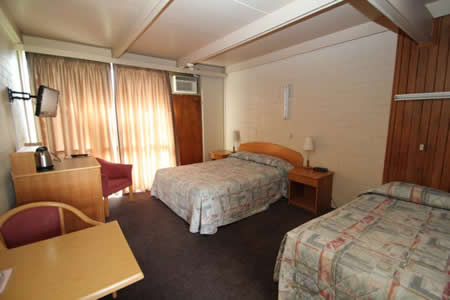 Rubicon Hotel Motel - Sunshine Coast Guide 1