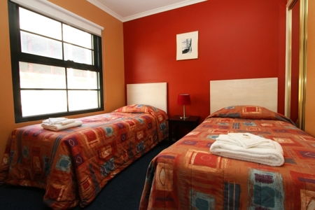 HarbourView Apartment Hotel - Sunshine Coast Guide 2