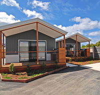 Ocean Grove Motor Inn - Sunshine Coast Guide