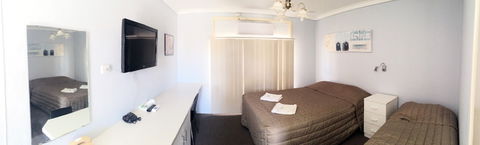 Merredin Olympic Motel - Sunshine Coast Guide 0