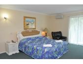 Pacific Resort Motel - Sunshine Coast Guide 0
