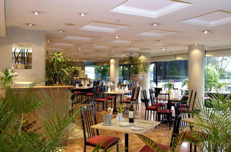 Bayview On The Park Hotel - Sunshine Coast Guide 3