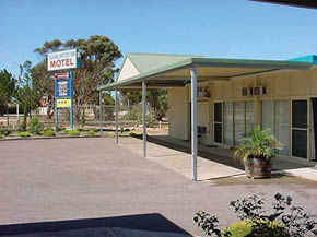 Ceduna Motor Inn - Sunshine Coast Guide 0