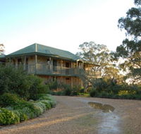 Lindsay House - Sunshine Coast Guide