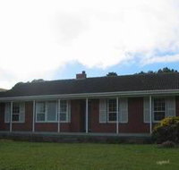 Red Brick Sea Retreat - Sunshine Coast Guide