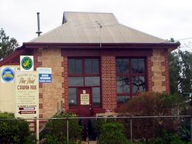 Pine Point Caravan Park - Sunshine Coast Guide 0