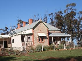 Peggy's Retreat - Sunshine Coast Guide 0