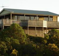 Lantauanan - The Lookout - Sunshine Coast Guide