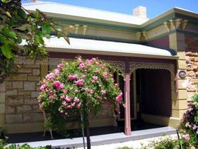 Rose Villa - Sunshine Coast Guide 0