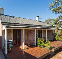 Strathalbyn Villas - Sunshine Coast Guide