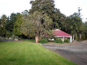Brown's House - Sunshine Coast Guide 0