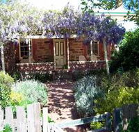 Sea  Vines Cottage - Sunshine Coast Guide