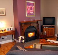 Willowbrook Cottages - Sunshine Coast Guide