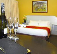 Victoria Hotel - Strathalbyn - Sunshine Coast Guide