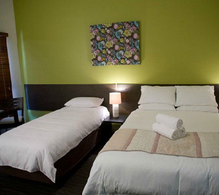 Marion Bay Motel - Sunshine Coast Guide 5