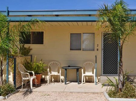 Yorke's Holiday Units - Sunshine Coast Guide 1