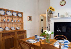 Brown's House - Sunshine Coast Guide 1