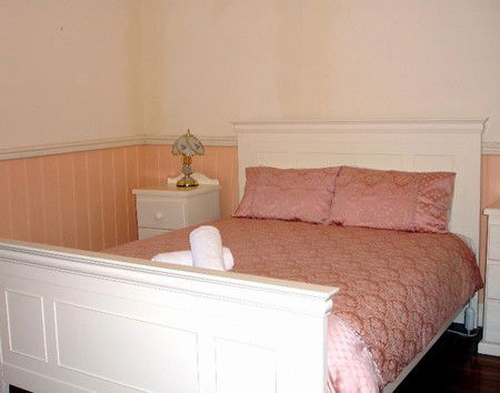 McLaren Cottage - Sunshine Coast Guide 2