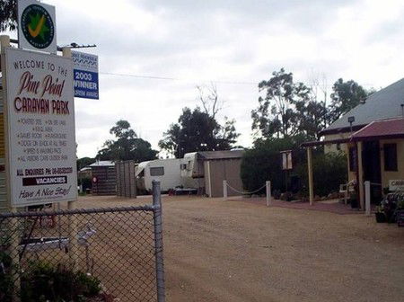 Pine Point Caravan Park - Sunshine Coast Guide 2