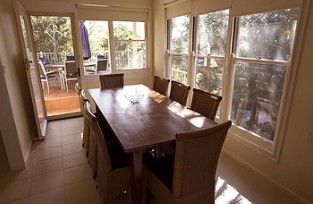 Ava Holiday Beach House - Sunshine Coast Guide 2